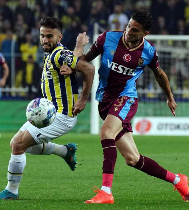 Taraftarın sabrı taştı! Fenerbahçe tribünleri takım önde giderken tek bir futbolcuyu yuhaladı