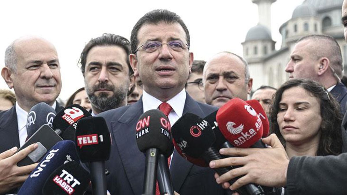 İmamoğlu, 19 Mayıs töreninde gördüğü manzaraya çok kızdı: Ayıptır, yazıktır