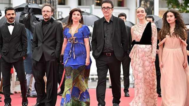 Cannes Film Festivali'nde Nuri Bilge Ceylan rüzgarı! Filmi dakikalarca ayakta alkışlandı Cannes Film Festivali'nde Nuri Bilge Ceylan rüzgarı! Filmi dakikalarca ayakta alkışlandı