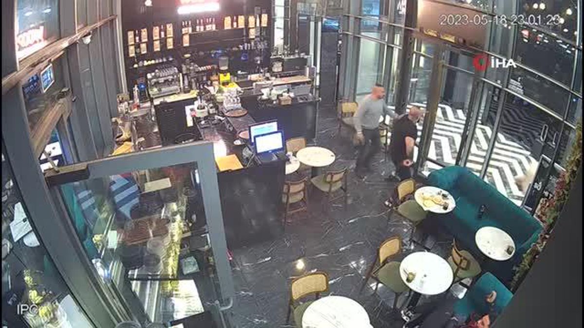 İstanbul'da kafeteryada dehşet anları kamerada: Kurşun yağmuruna tutuldular