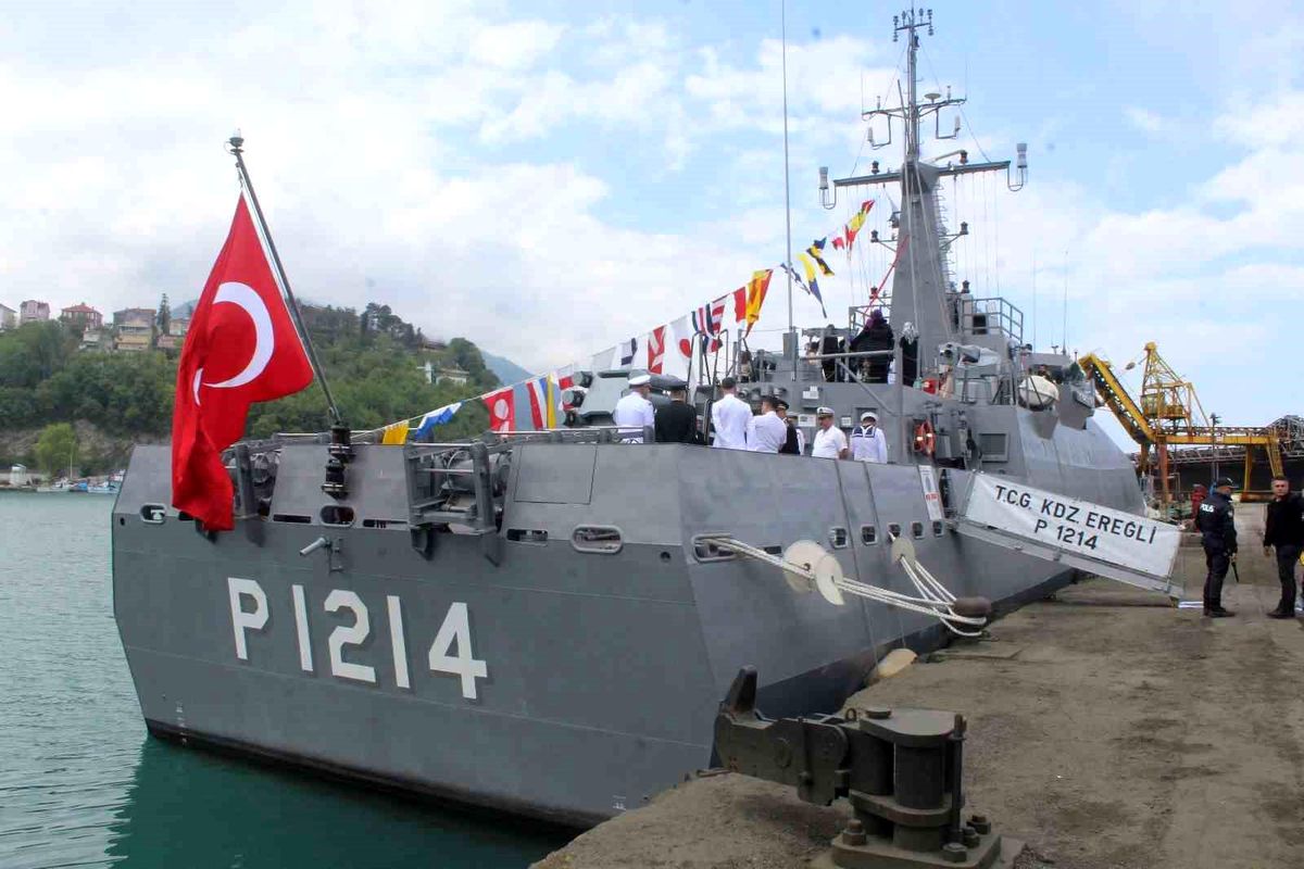 Kastamonu'da TCG Ereğli Karakol Gemisi yoğun ilgi gördü