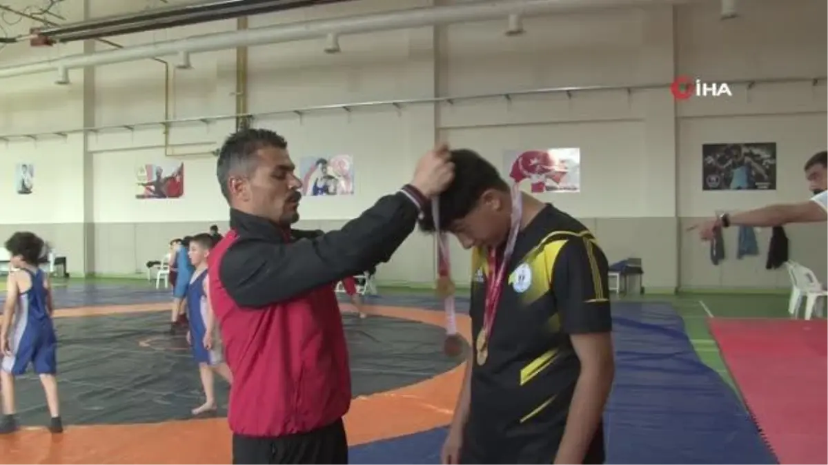 Korkuyu hocalarının desteği ile yendi