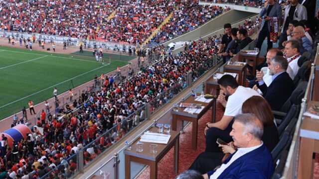 Mersin İdman Yurdu Kulübü, Bakan Nebati'yi protesto eden taraftarına tepki gösterdi: Bu davranışı kınıyoruz