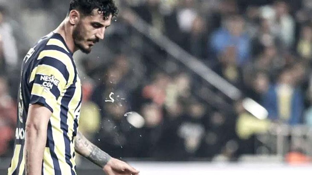 Tükürük krizinde Fenerbahçe'den Trabzonspor'a cevap gecikmedi: Kınıyoruz