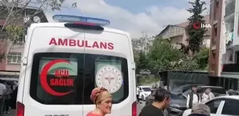 Aniden yola çıkan 8 yaşındaki çocuğa otomobil çarptı