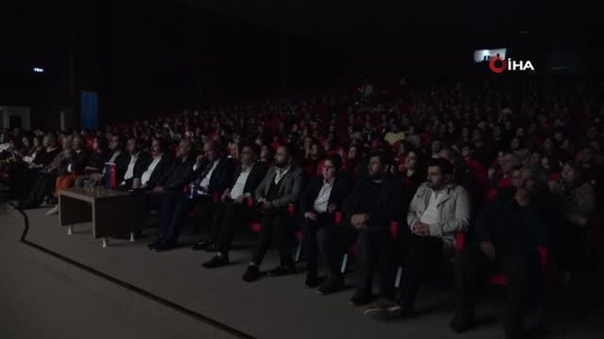 Antakya Medeniyetler Korosu'ndan Van'da dayanışma konseri