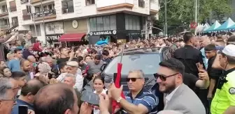 Bakan Kasapoğlu Soma ve Kırkağaç'ı ziyaret etti