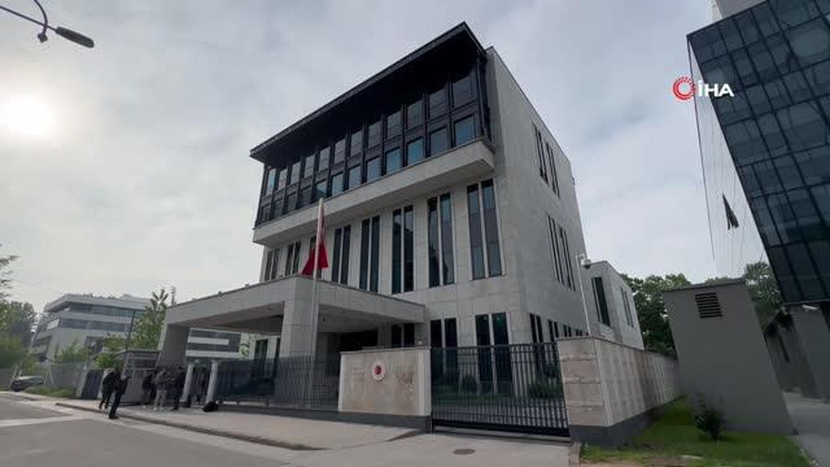 Bosna Hersek'teki Türk seçmenler cumhurbaşkanı seçiminin 2. turu için sandık başında