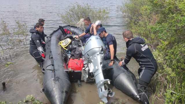 Ezine'de barajda tekne battı: Kayıp 1 kişi aranıyor