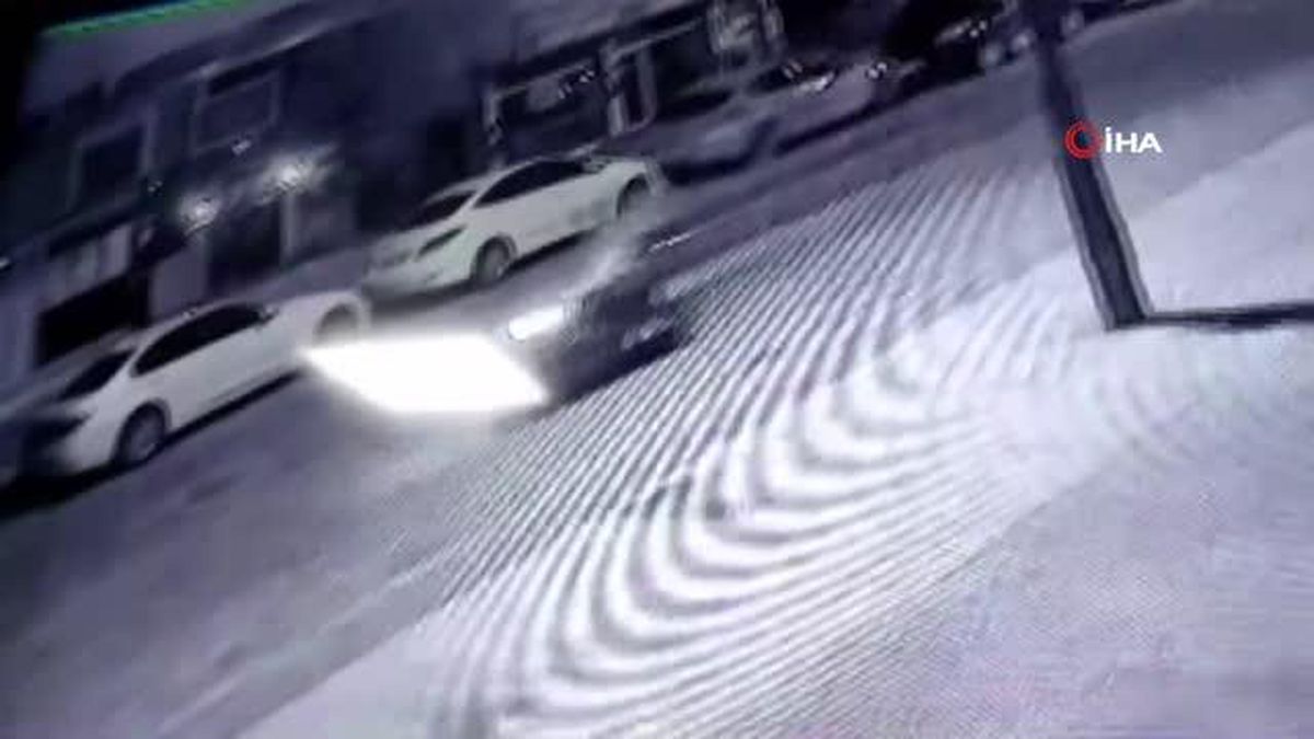 Kuryelerin kavgasında mermi yağdı... O anlar kamerada