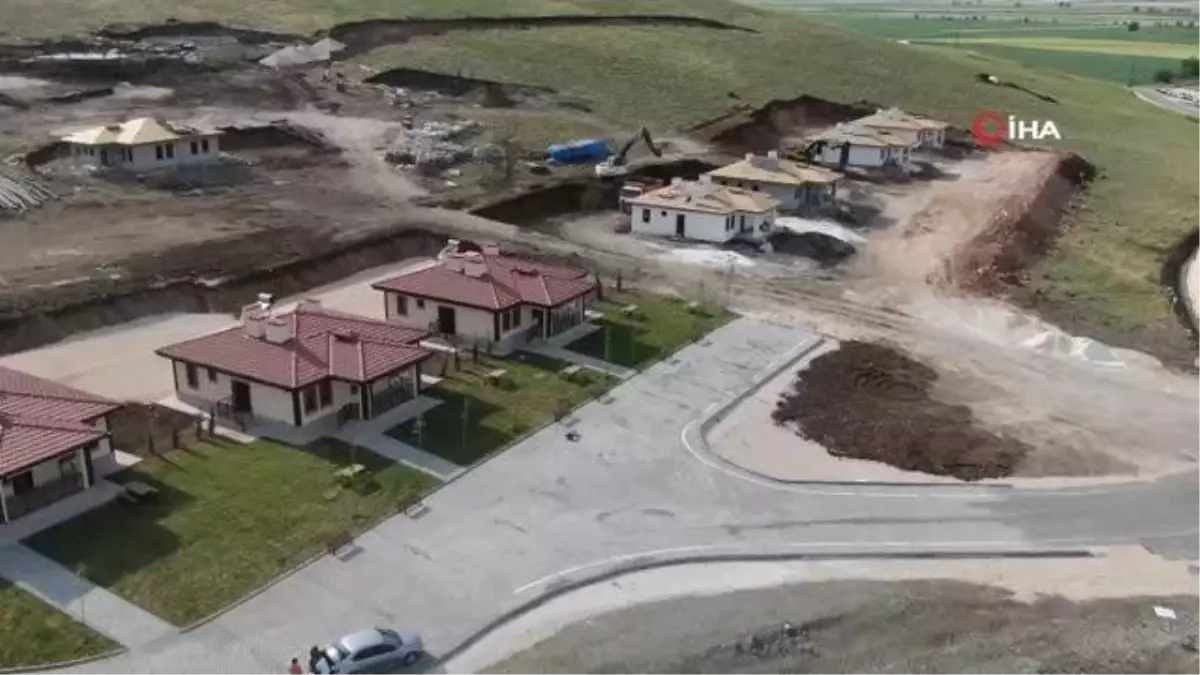 Nurdağı'nda köy evleri hızla tamamlanıyor