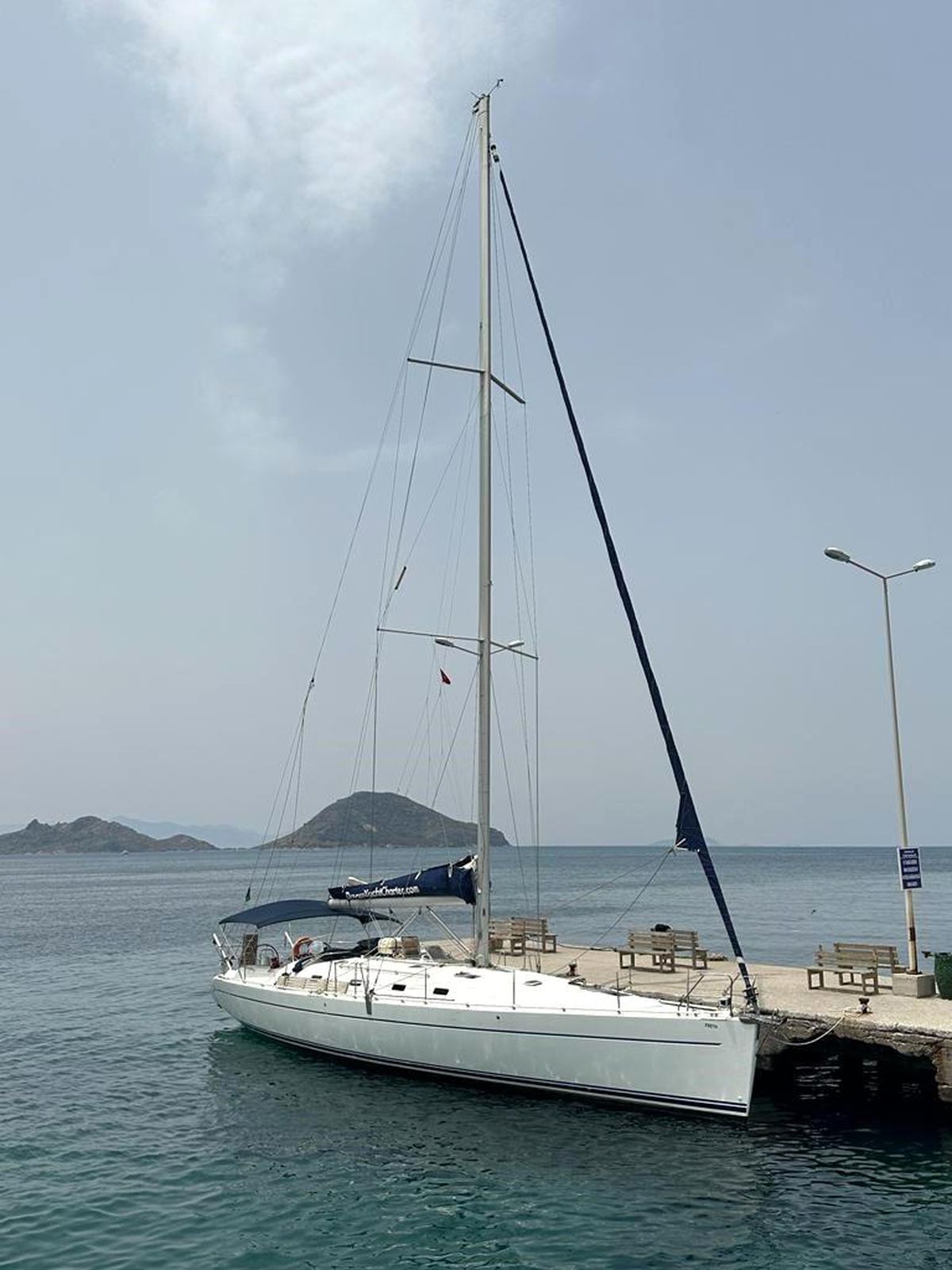Bodrum'da yelkenli teknede 96 göçmen yakalandı
