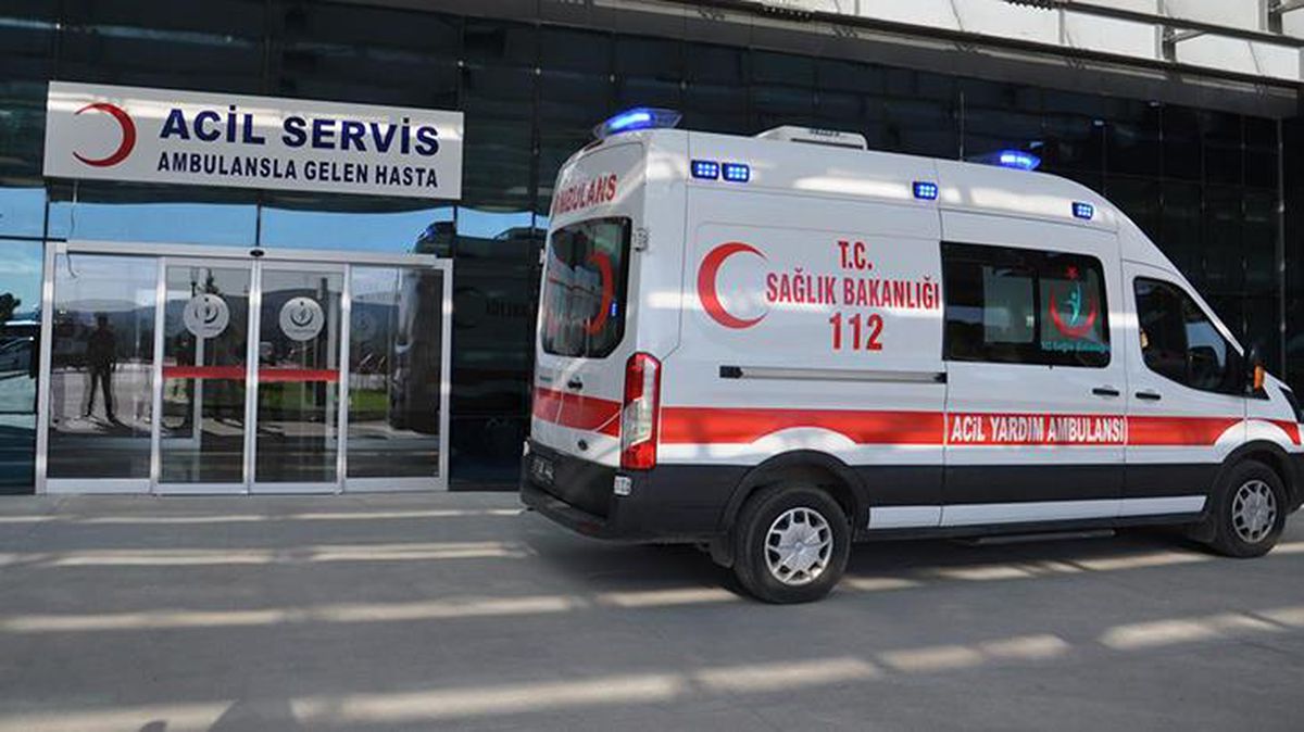 Gaziantep'te çöp atmaya giden genç tramvayın altında kalarak hayatını kaybetti