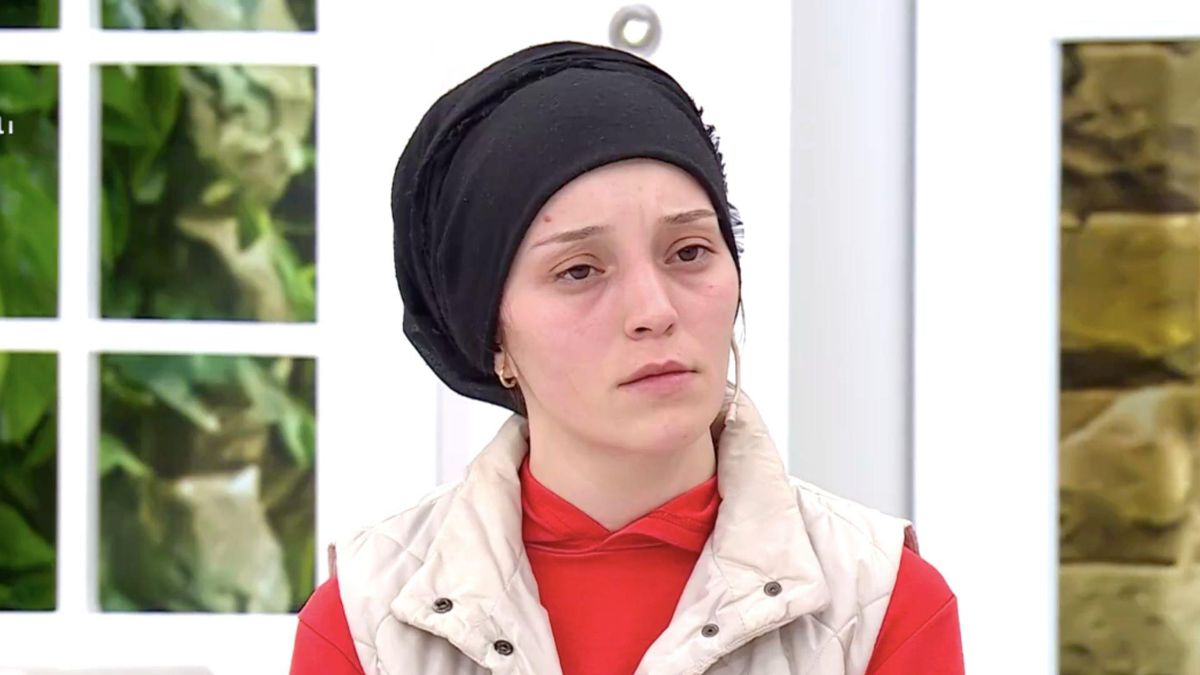 Esra Erol Elmas kimdir? Esra Erol Elmas ve Mahir olayı nedir? Esra Erol Elmas İnstagram hesabı nedir?