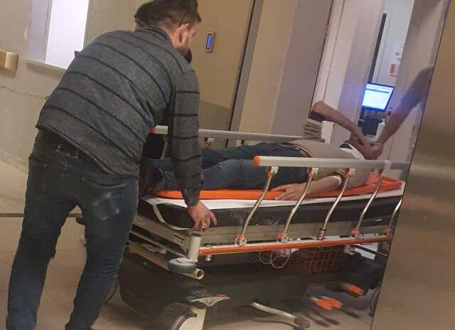 Köpeğe çarpmamak için manevra yaptığı kamyonetiyle sulama kanalına uçtu