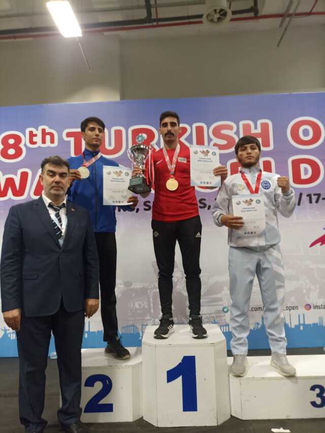 Özel hareket polisi Muhammet Süleyman Gülle, Kick Boks Dünya Kupası'nda şampiyon oldu
