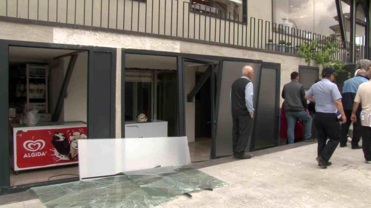 Ataşehir'de pastane deposunda pürmüz patlaması: 2 yaralı