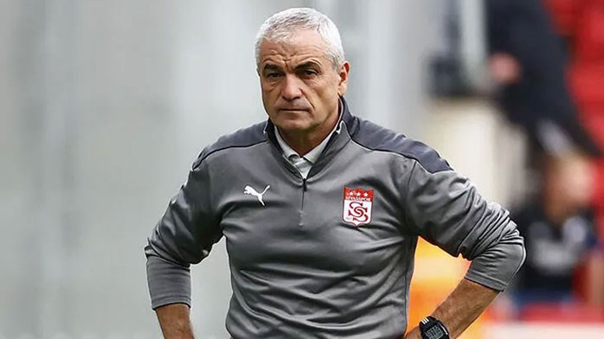 Rıza Çalımbay'dan Fenerbahçe maçı öncesi garip açıklama: Avrupa'nın en yaşlı takımıyız