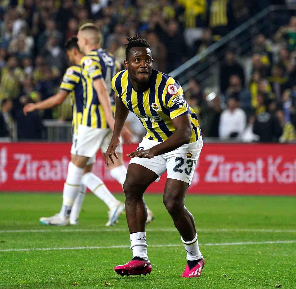 Michy Batshuayi'den 18. gol