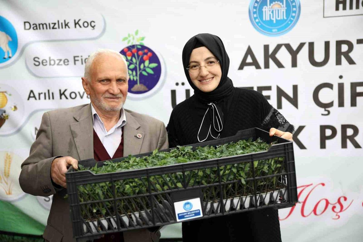 Akyurt Belediyesi'nin çiftçilere desteği devam ediyor