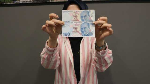 Hatalı basım 100 lirayı, 100 bin liradan satışa çıkardı Hatalı basım 100 lirayı, 100 bin liradan satışa çıkardı