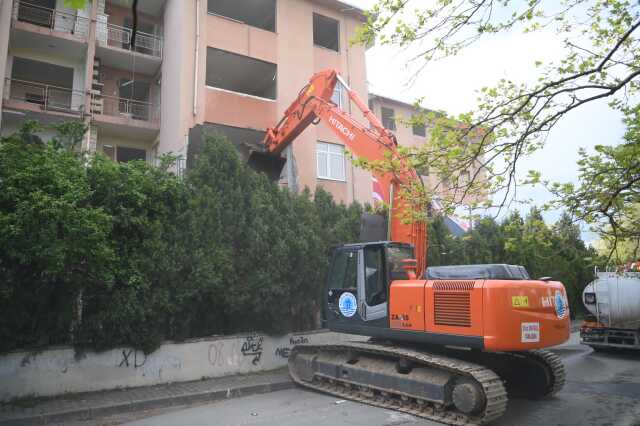 İstanbul'da deprem gerçeğini unutmayan birileri var! 5 bin vatandaşın yaşadığı sitelerde dönüşüm başladı İstanbul'da deprem gerçeğini unutmayan birileri var! 5 bin vatandaşın yaşadığı sitelerde dönüşüm başladı