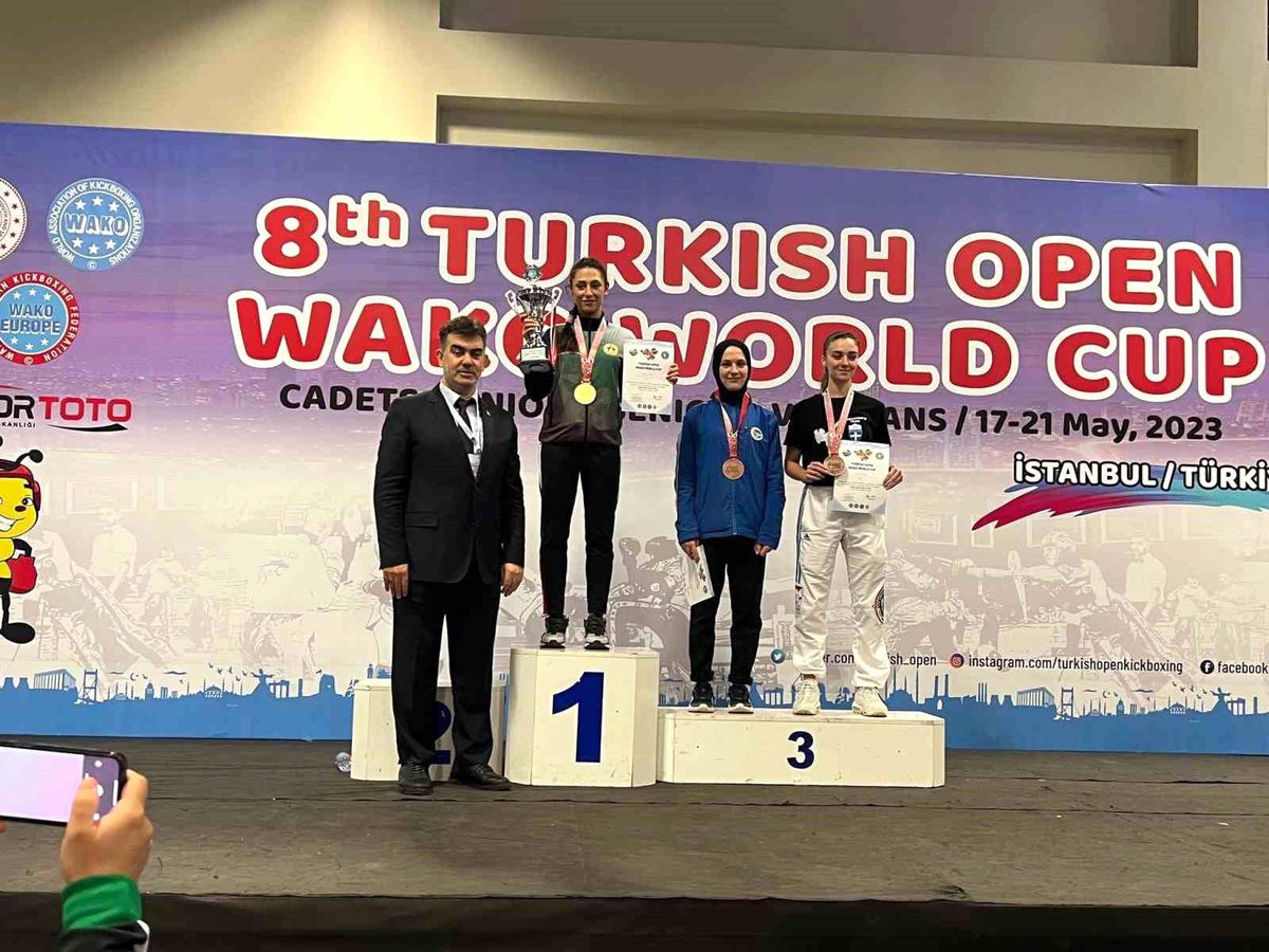 Sakarya Büyükşehirli sporcudan dünya şampiyonasında büyük başarı