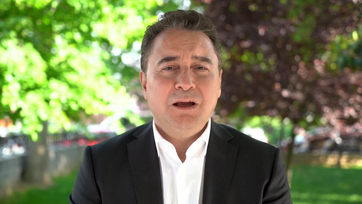 DEVA Partisi Genel Başkanı Ali Babacan, AK Parti seçmenlerine seslenerek çağrıda bulundu: 21 yıl önceki gibi bir kez daha devrim yapalım