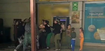 Denizli'de ATM Kuyruğundaki Kadınlar Arasında Kavga Çıktı