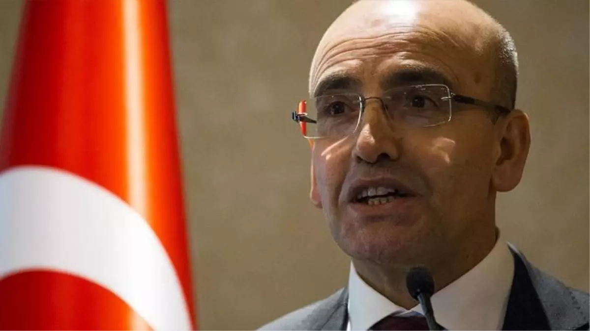 Eski Bakan Mehmet Şimşek, 'Dubai'ye taşındı' iddialarını yalanlayarak sosyal medyadan seslendi: Ankara'da yaşıyoruz