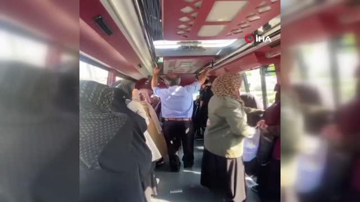 Başakşehir'de şoför ücret ödemeyen öğrencileri minibüsten indirdi