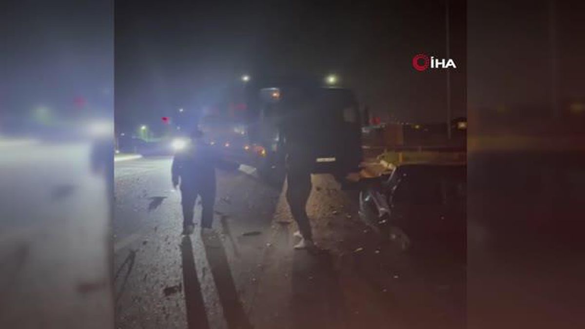Denizli'de kağıt gibi ezilen araç 3 kişiye mezar oldu