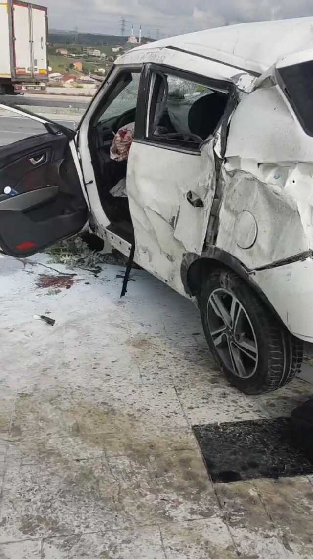 İki aracın çarpıştığı kazada hız ibresindeki detay her şeyi özetledi