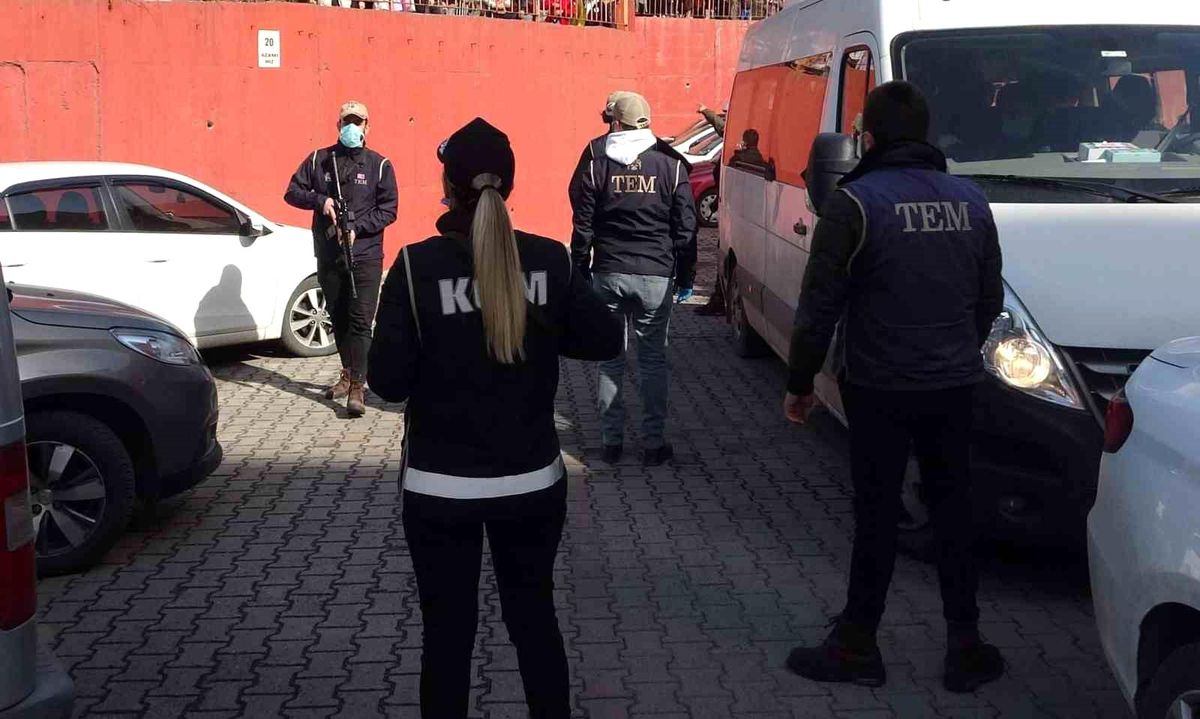 Karabük'te DEAŞ ve PKK Operasyonunda 3 Kişi Yakalandı
