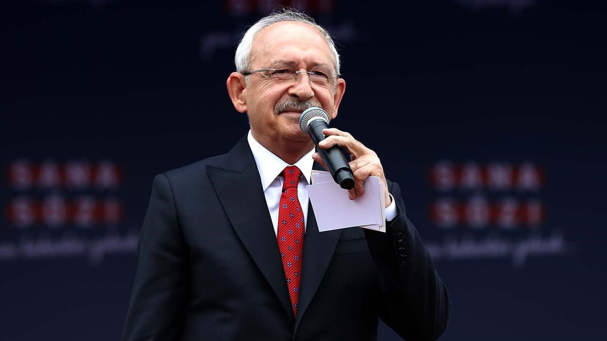 Kılıçdaroğlu'nun son seçim vaadi futbolseverlere: Maçlar artık şifresiz TRT'de yayınlanacak