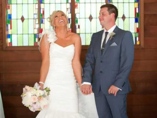 Metresiyle sokak ortasında öpüşen kocasının üzerinden araçla geçti