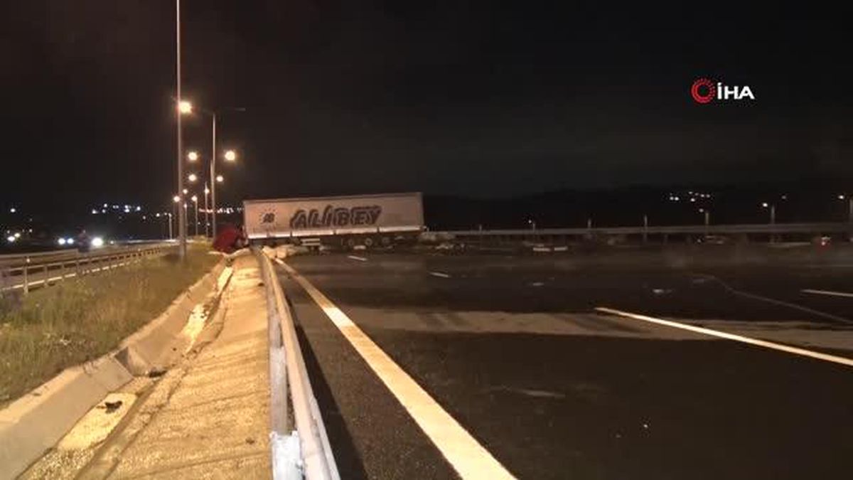 Tırın çarptığı otobüs alev aldı: 5 yaralı