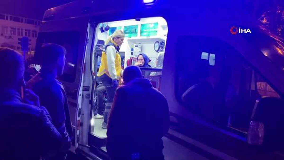 Trafik ışıklarında kaza: 4 yaralı