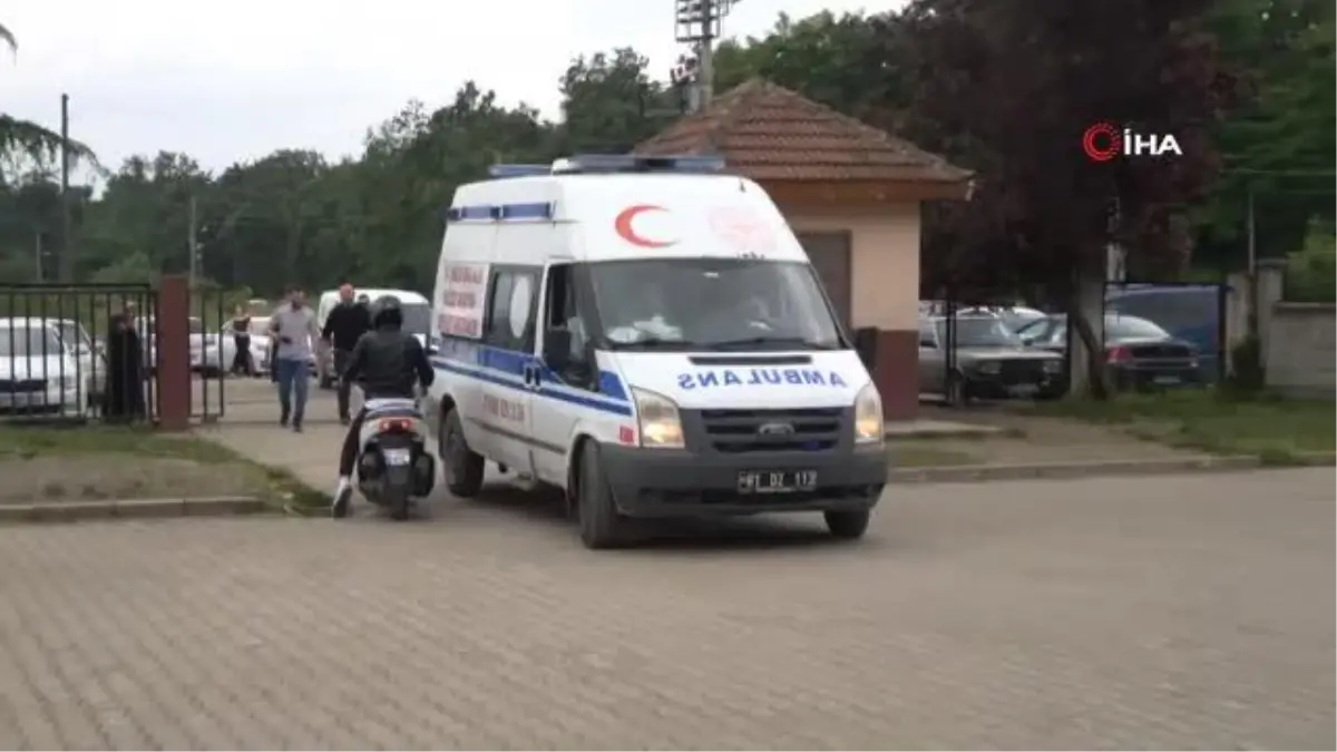 Ameliyat olan hasta, oyunu kullanmaya ambulansla geldi