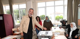 Antalya'da Belediye Başkanları Oy Kullandı