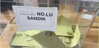 Çanakkale'de sandıklar açılmaya başlandı