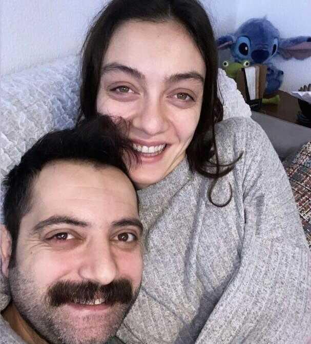 Cannes'da ödül alan Merve Dizdar'a bir tebrik de eski eşi Gürhan Altundaşar'dan geldi Cannes'da ödül alan Merve Dizdar'a bir tebrik de eski eşi Gürhan Altundaşar'dan geldi