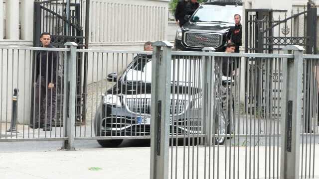 Cumhurbaşkanı Erdoğan, anne ve babasının kabirlerini ziyaret etti Cumhurbaşkanı Erdoğan, anne ve babasının kabirlerini ziyaret etti