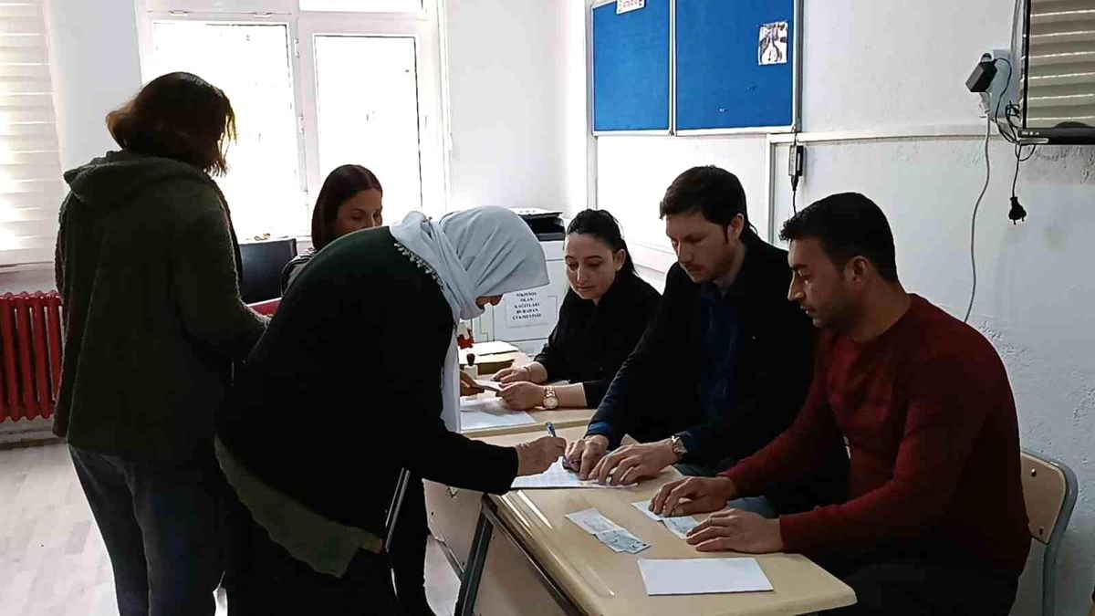 Denizli'de Cumhurbaşkanlığı seçimi ikinci tur için başladı