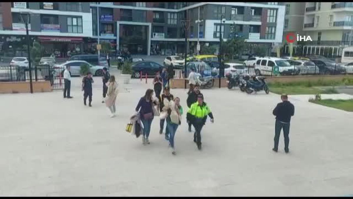 Edirne'de sayılan oylar çuvallar ile adliyeye getiriliyor