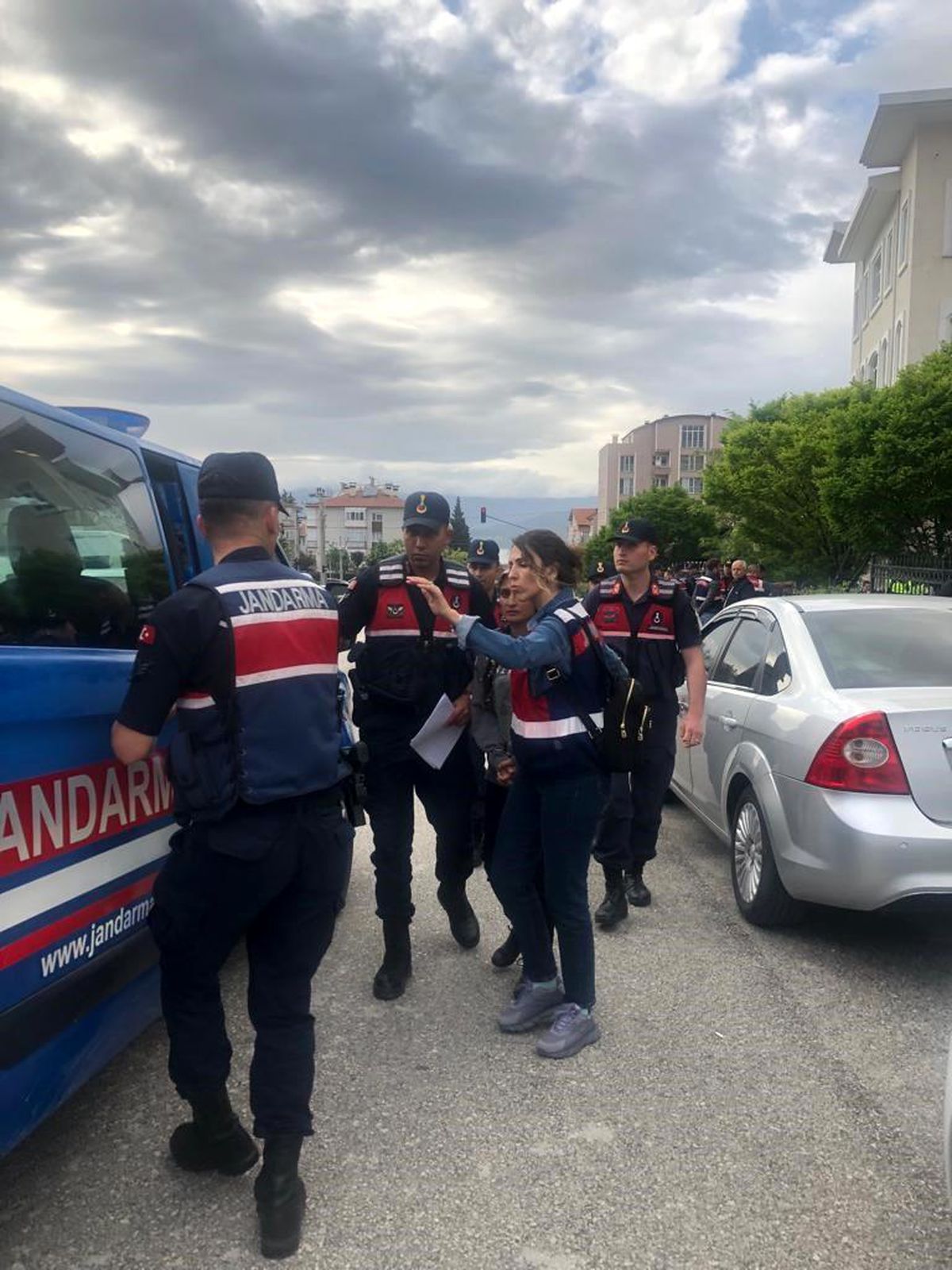 Kocasını av tüfeği ile öldüren kadın tutuklandı