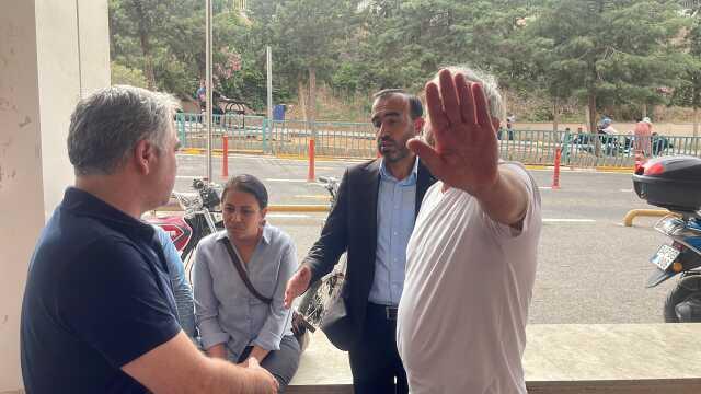 Şanlıurfa'da Seçim Kavgası: YSP'li Vekil Dahil, 5 Yaralı Şanlıurfa'da Seçim Kavgası: YSP'li Vekil Dahil, 5 Yaralı