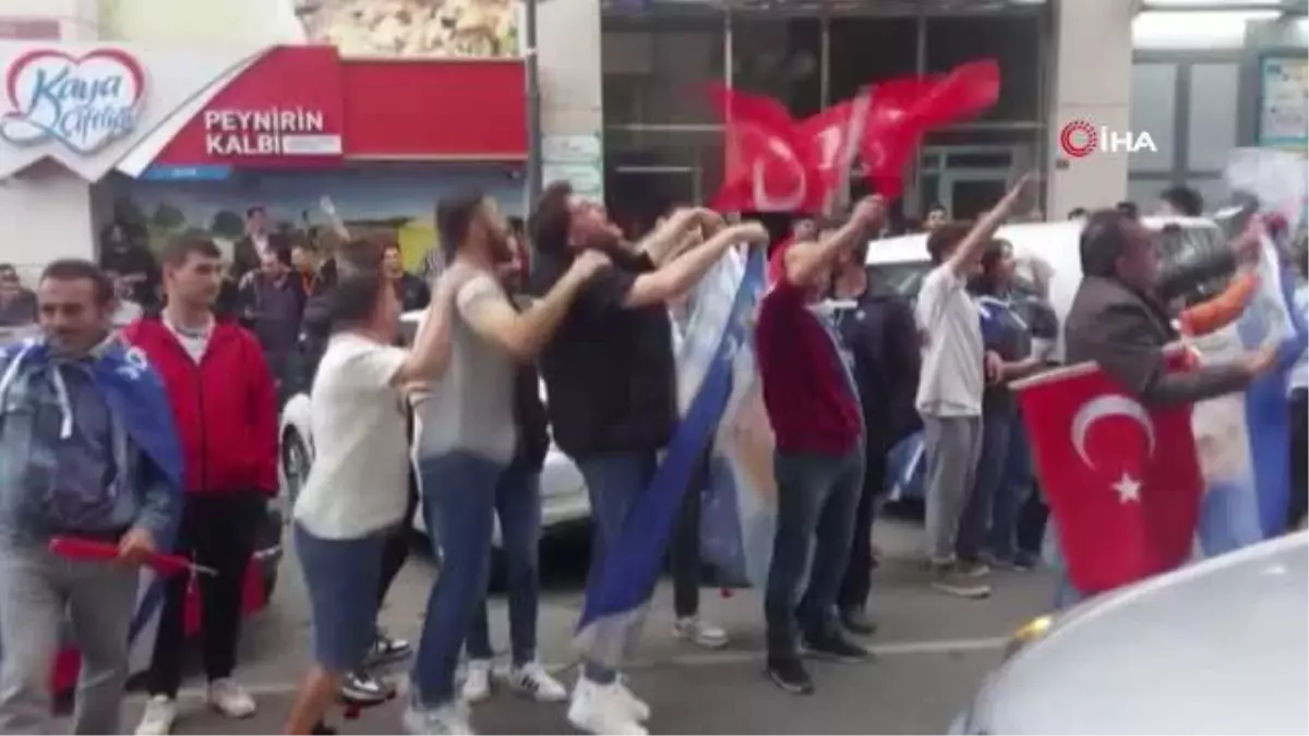 Silivri ve Arnavutköy'de seçim sevinci
