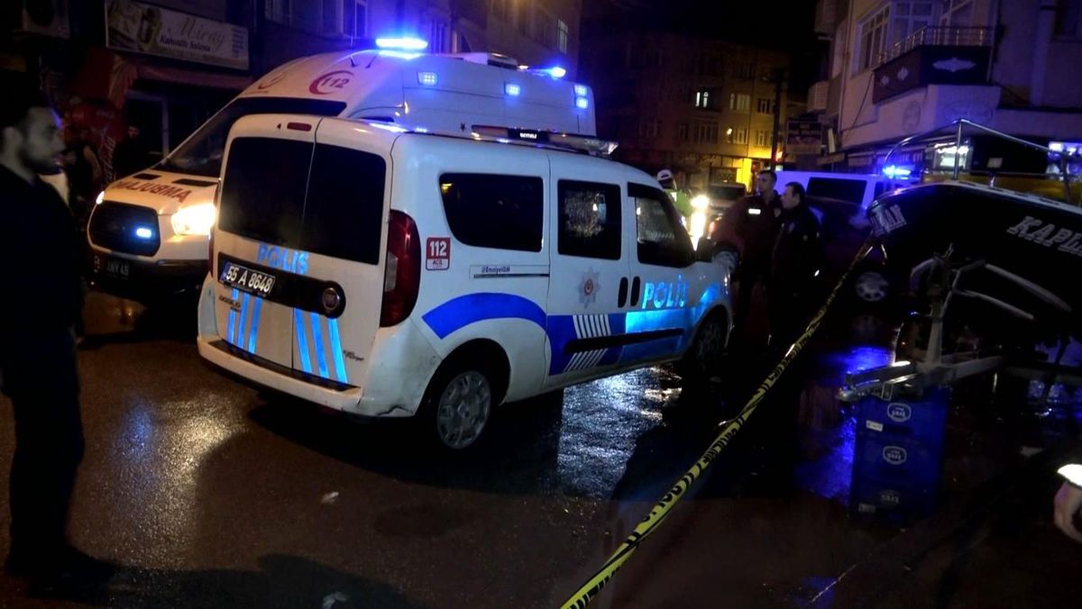 Samsun'da alkollü mekanda çıkan kavgada 2 kişi yaralandı, şüphelilerden biri teslim oldu