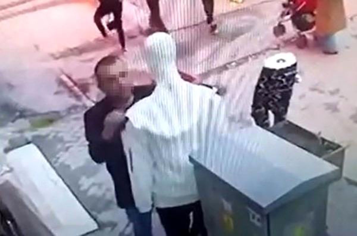 Eskişehir'de Cansız Mankenin Üzerindeki Kıyafet Çalındı